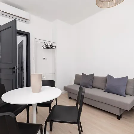 2 Bedrooms - Starowislna 69 Street